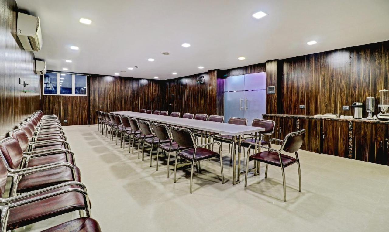 Treebo Orion Sapphire, Beck Bagan Hotel Calcutta Buitenkant foto