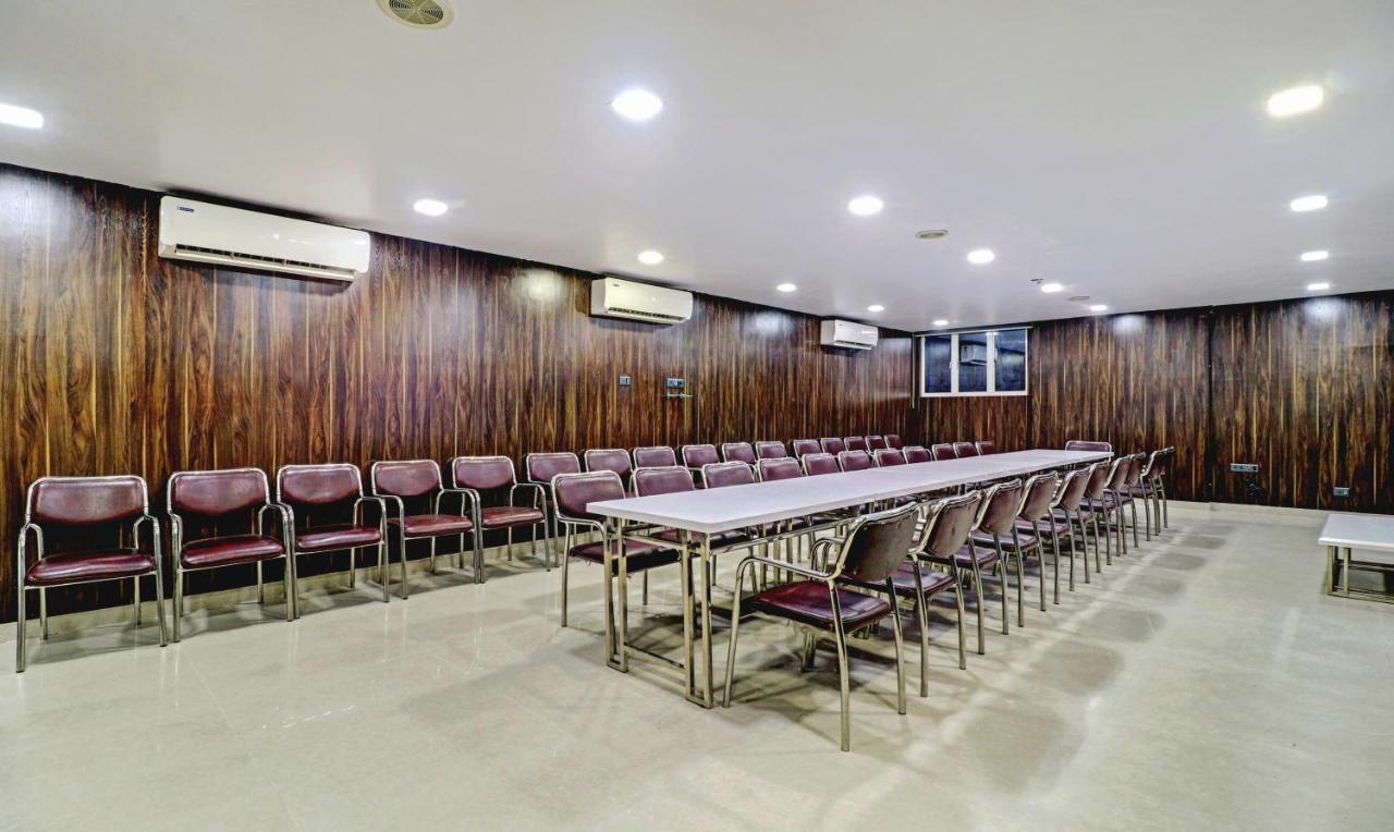 Treebo Orion Sapphire, Beck Bagan Hotel Calcutta Buitenkant foto