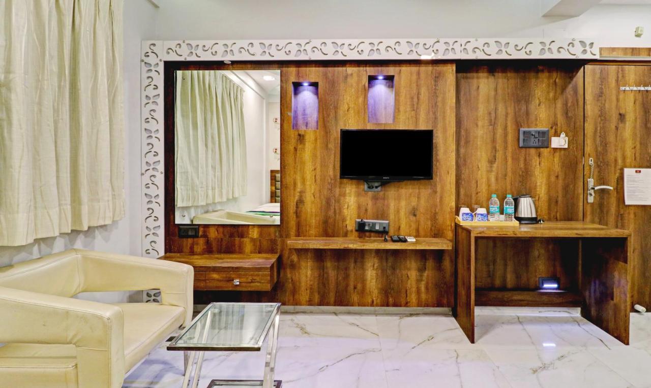 Treebo Orion Sapphire, Beck Bagan Hotel Calcutta Buitenkant foto