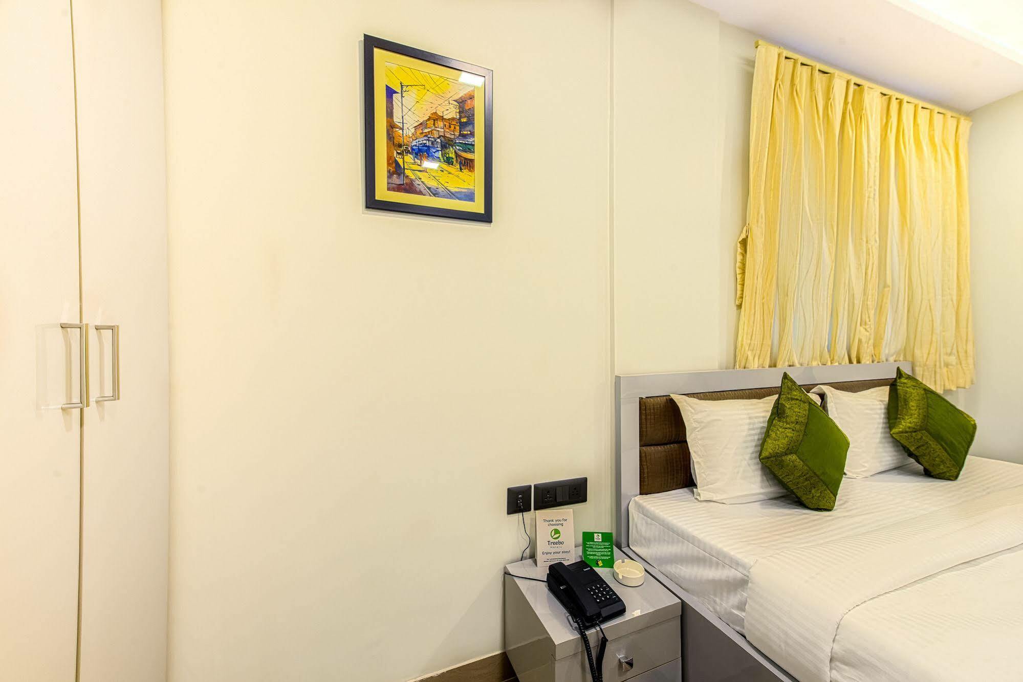 Treebo Orion Sapphire, Beck Bagan Hotel Calcutta Buitenkant foto