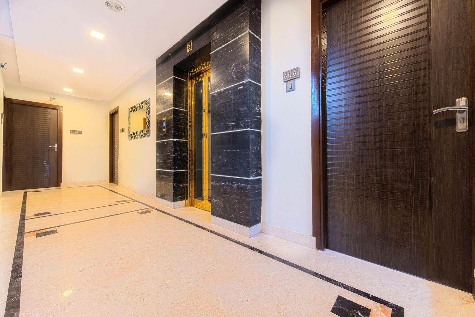 Treebo Orion Sapphire, Beck Bagan Hotel Calcutta Buitenkant foto